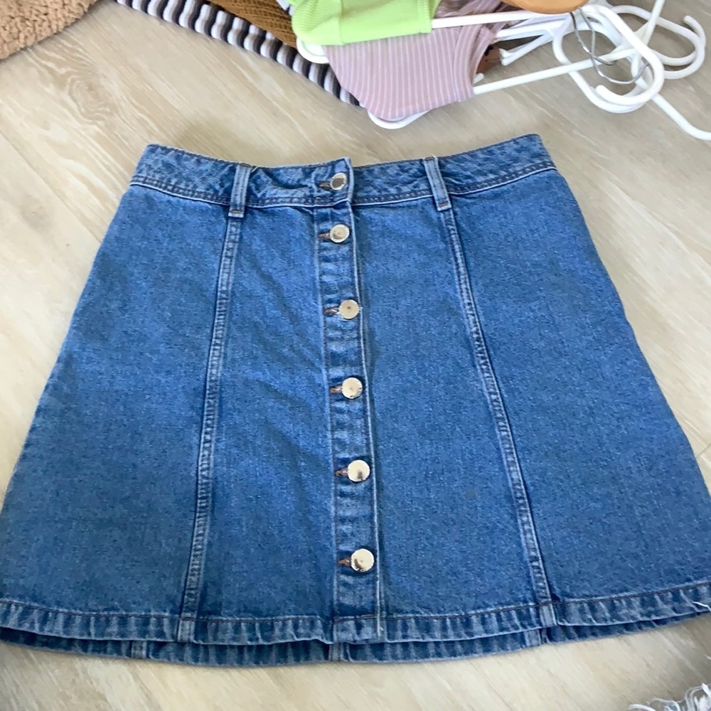 H&M denim skirt Size US 6